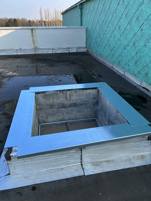 Installation exutoire de fumée